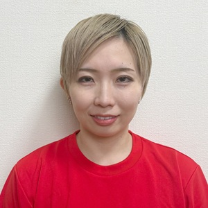 【写真】⼩松⽥ 葵